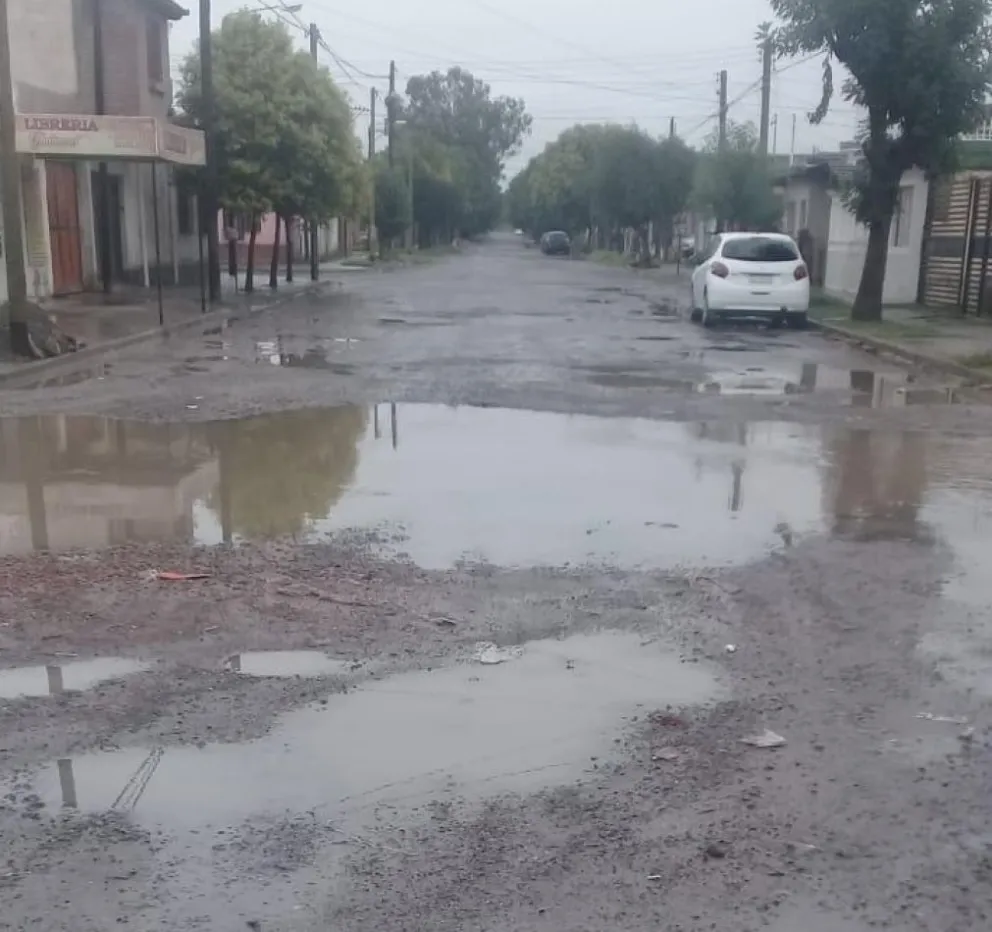 Vecinos denuncian inundaciones por obras de Aguas del Norte