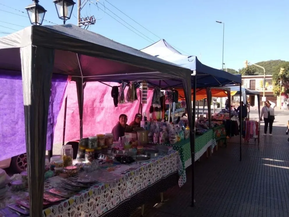 Resurgir de las cenizas: luego de que un incendio les quitase todo, comerciantes de Cerrillos se reinventan