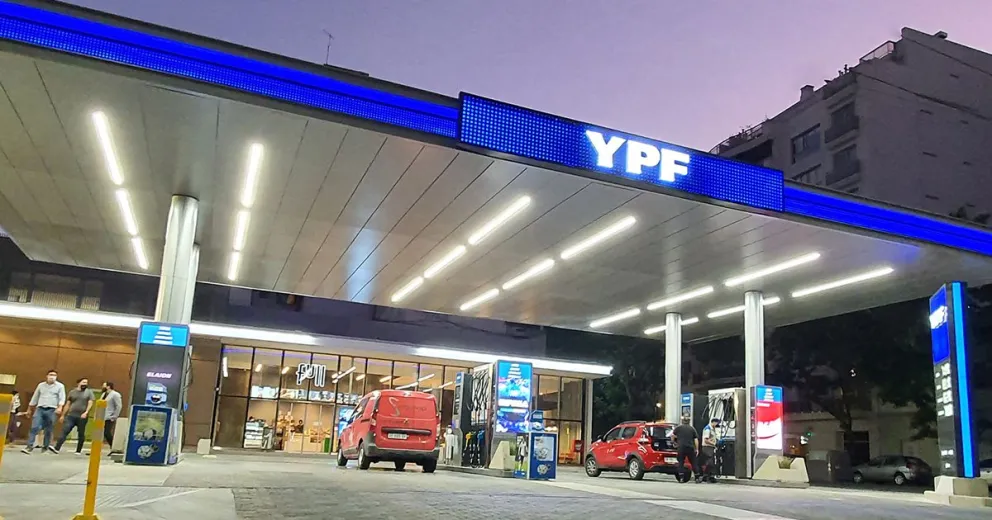 Desde YPF sostiene que el precio de los combustibles está por debajo de la inflación