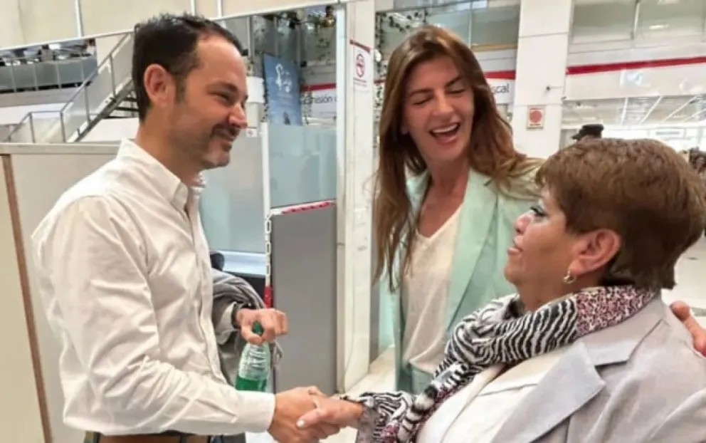 Comenzó la transición: Emiliano Durand y Bettina Romero frente a frente