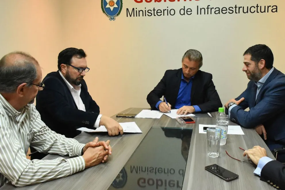 REMSa junto a Vialidad trabajará en obras para la puesta en valor de 500 kilómetros en la Puna salteña 