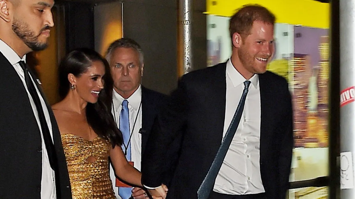 Harry y Meghan previo a la persecuci&oacute;n.