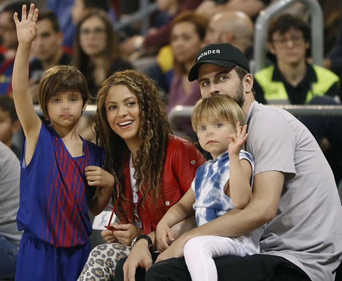 SHAKIRA