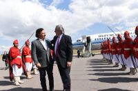 Alberto Fernández llegó a Salta y felicitó a Gustavo Sáenz por su gran hazaña en las Elecciones