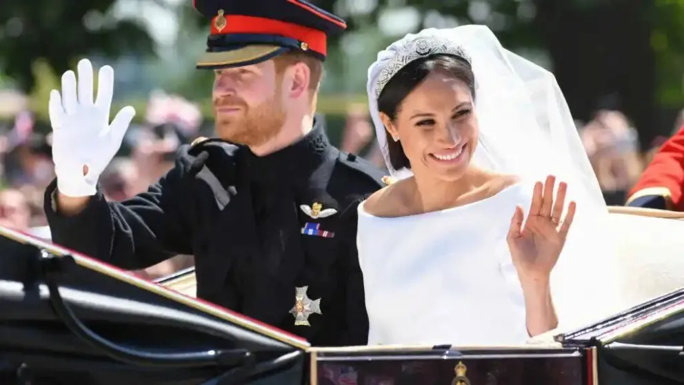 Aniversario de bodas de Harry y Meghan Markle: estos fueron los looks que conquistaron a miles