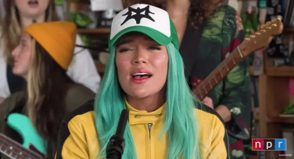 La fuerte indirecta con la que Karol G respondió a Anuel AA durante un concierto