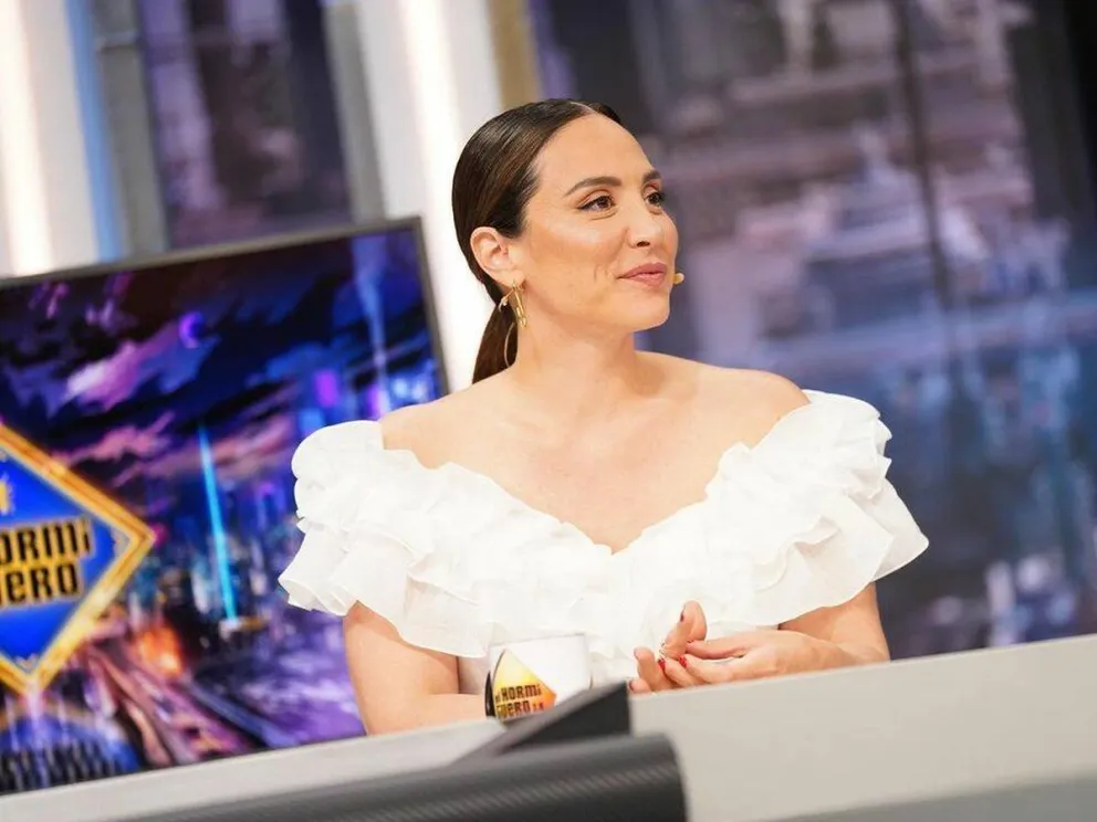 La diseñadora del vestido de Tamara Falcó rompió el silencio y la destrozó: hizo su descargo