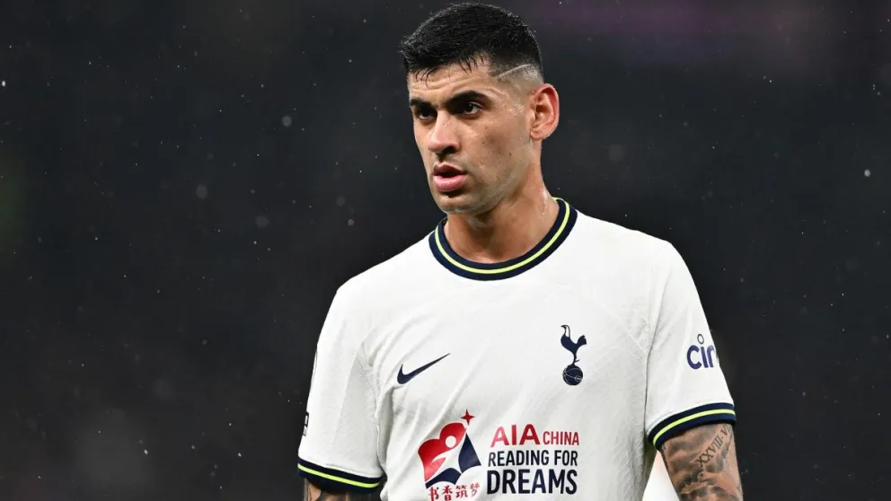 Lionel Scaloni preocupado: Cuti Romero recibió una pésima noticia en Tottenham 