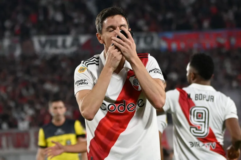River se impuso ante el Calamar de Martín Palermo y es el único líder del campeonato 