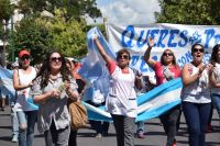 Docentes Autoconvocados marchan por el centro de la ciudad: mañana se reunirán con el Gobierno     