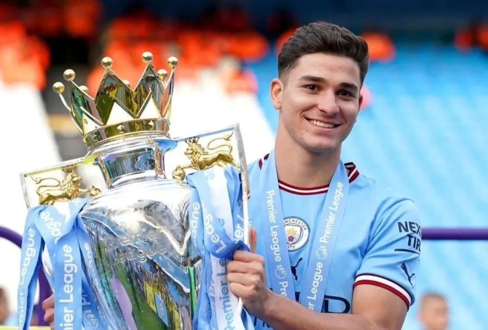 Alarmas para Pep Guardiola: un nuevo club busca tentar a Julián Álvarez y sacarlo del Manchester City