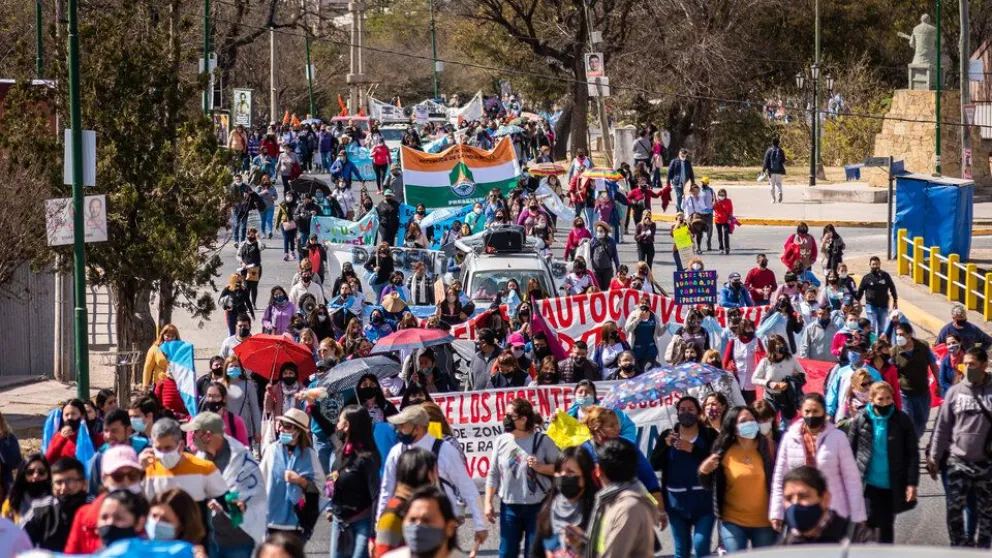 Nueva marcha de los docentes autoconvocados: estos son los cortes de tránsito en la Ciudad de Salta 