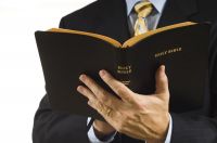 Condenan a pastor evangélico por abusar de una menor de edad
