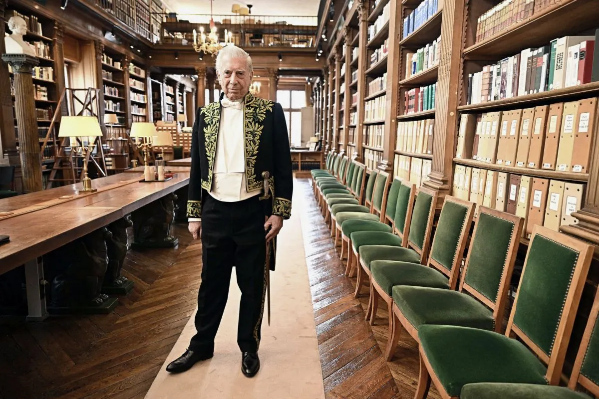 MARIO VARGAS LLOSA