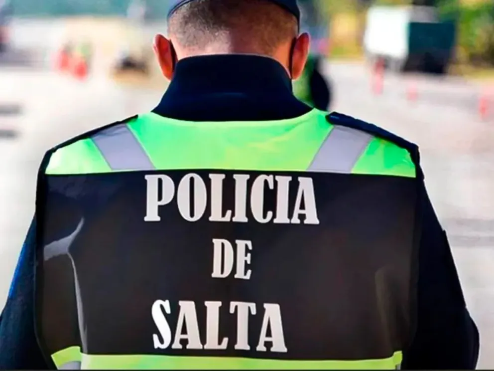 Otro caso de violencia policial: tres agentes envueltos en un escándalo en barrio Bicentenario