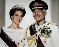 Antes de Rania y Abdalá: un repaso por los trágicos matrimonios del antiguo rey Hussein de Jordania  