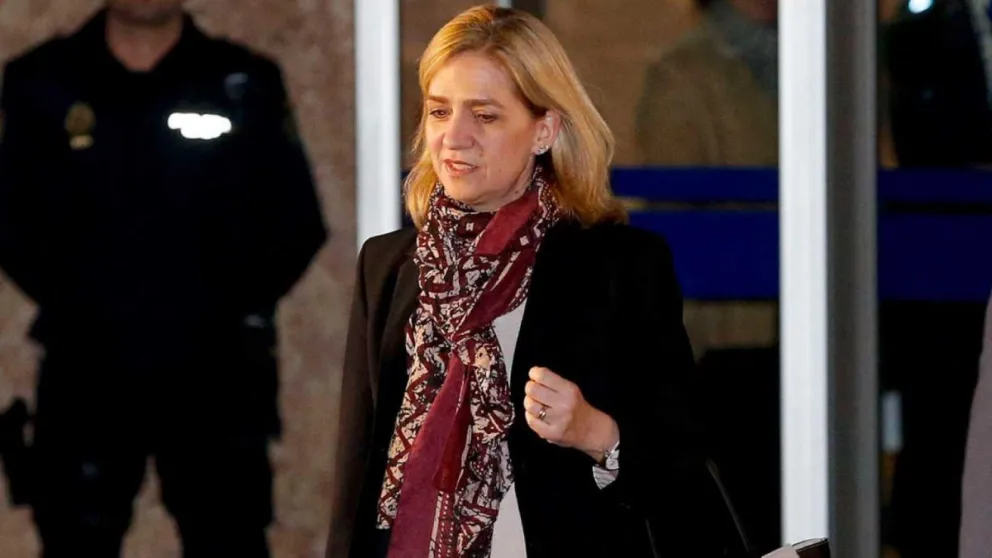 La infanta Cristina abandonó el anonimato y asistió al show de Coldplay junto a Irene y Pablo Urdangarin