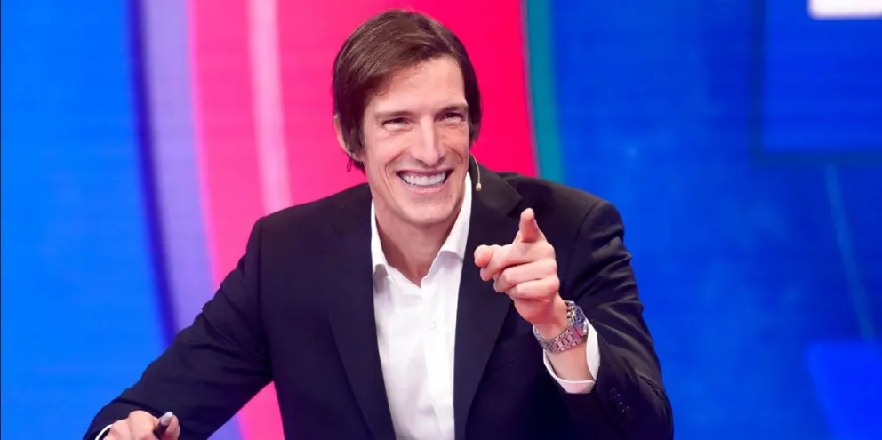 Iván de Pineda reveló su secreto para destacarse en los programas culturales: no lo vas a creer