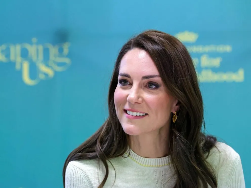 Duelo contra Máxima: Kate Middleton se robó las miradas con su look rosa en la boda real de Jordania