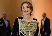 ¿De luto? El particular look que Rania de Jordania seleccionó para la boda del príncipe Hussein