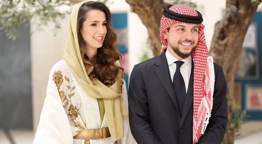 Un cuento de hadas: Rajwa de Jordania escogió un vestido de otra dimensión para recibir a la realeza