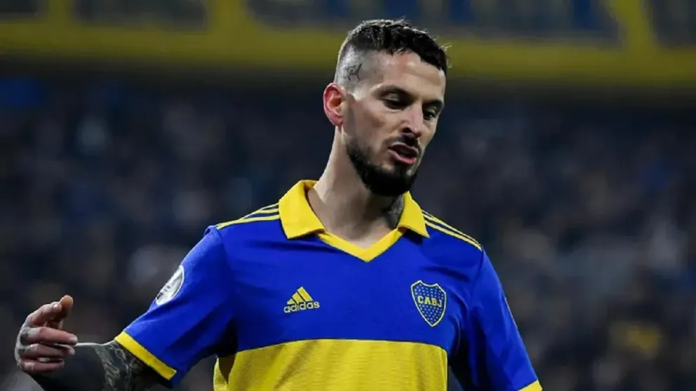 Fin de ciclo para Darío Benedetto: el delantero que se ofreció a Boca Juniors y convenció a Jorge Almirón