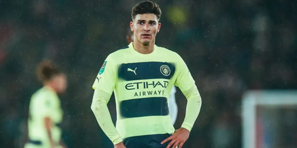 El golpe bajo de Pep Guardiola a Julián Álvarez previo a la final ante el Manchester United 