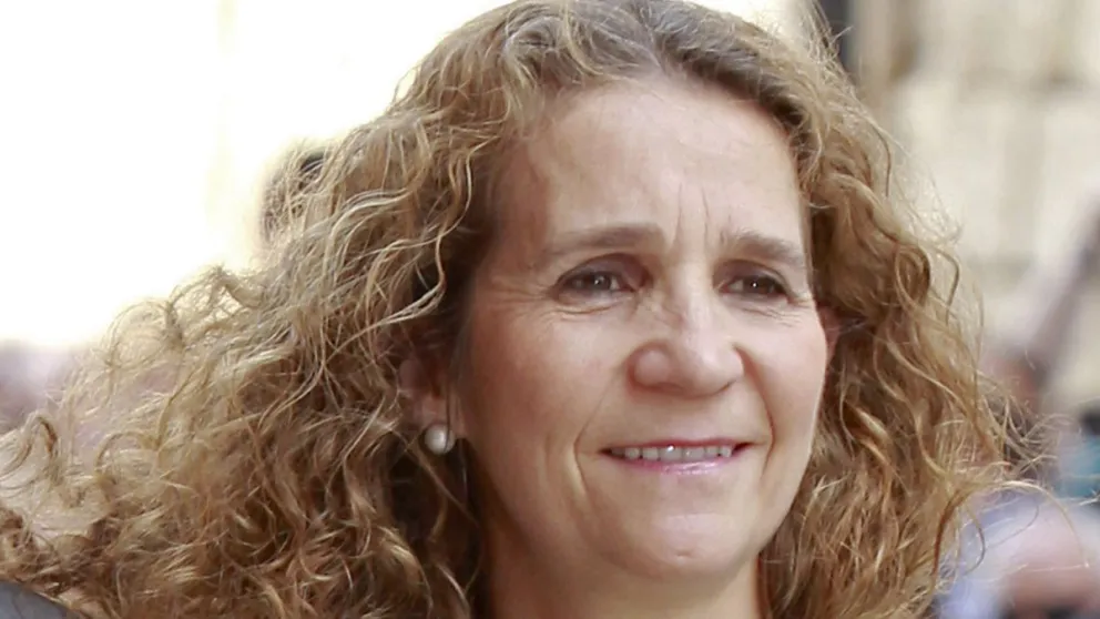 La infanta Elena dejó al descubierto su placer oculto, tras ser vista haciendo esto en la noche de Madrid