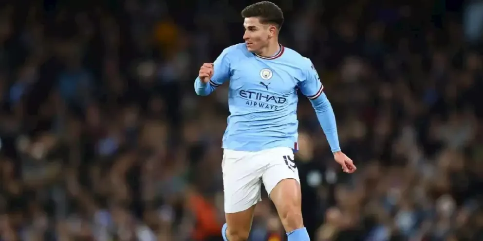 Sin jugar ni un minuto, Julián Álvarez se consagra campeón de la FA Cup con el Manchester City 