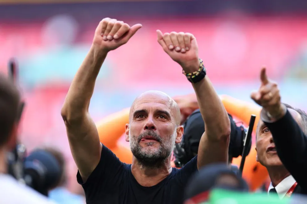 Julián Álvarez impactado por la forma en que Pep Guardiola se despidió de los hinchas de Manchester City 