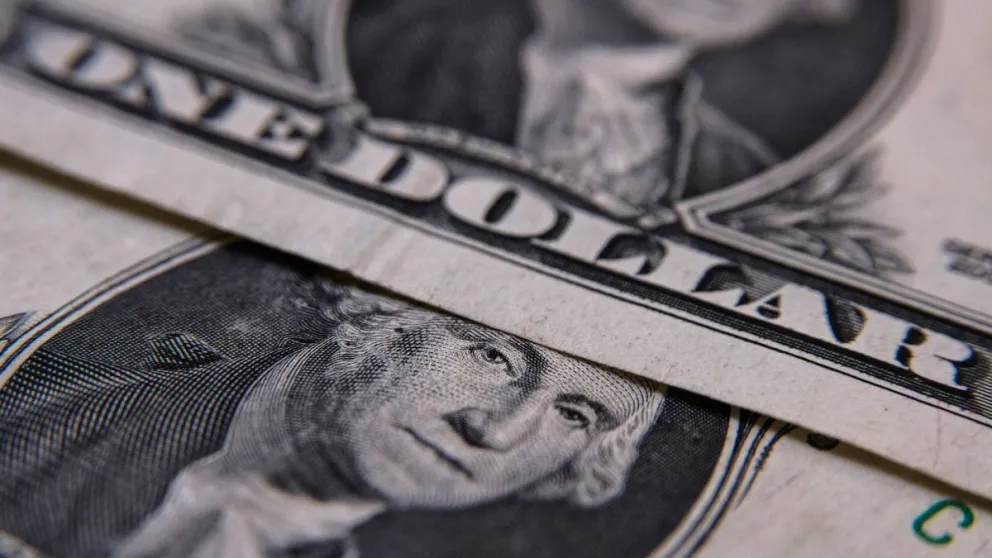 Así estará la cotización del dólar blue el próximo lunes