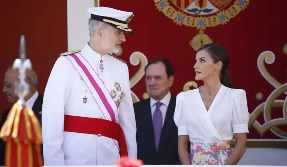 El cuaderno de notas que el rey Felipe VI obligó a la reina Letizia a quemar: tenía de todo