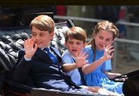 Recordamos el primer regaño de la princesa Charlotte al príncipe Louis en público