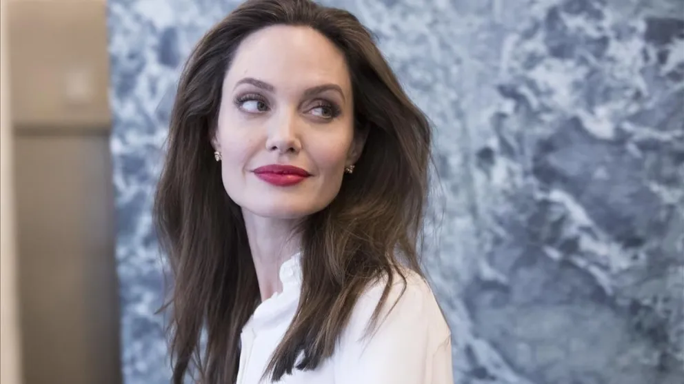 Tras una juventud tormentosa, la actriz Angelina Jolie llega a sus 48 espléndida: detalles de su vida