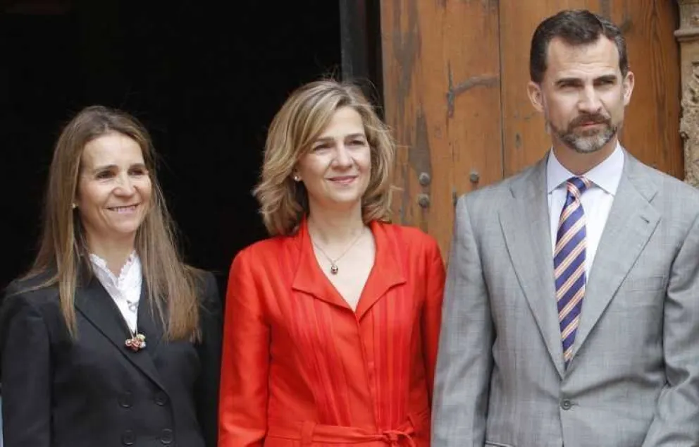 El gran gesto de Felipe VI que evidencia su reconciliación con la infanta Elena: Letizia en la mira
