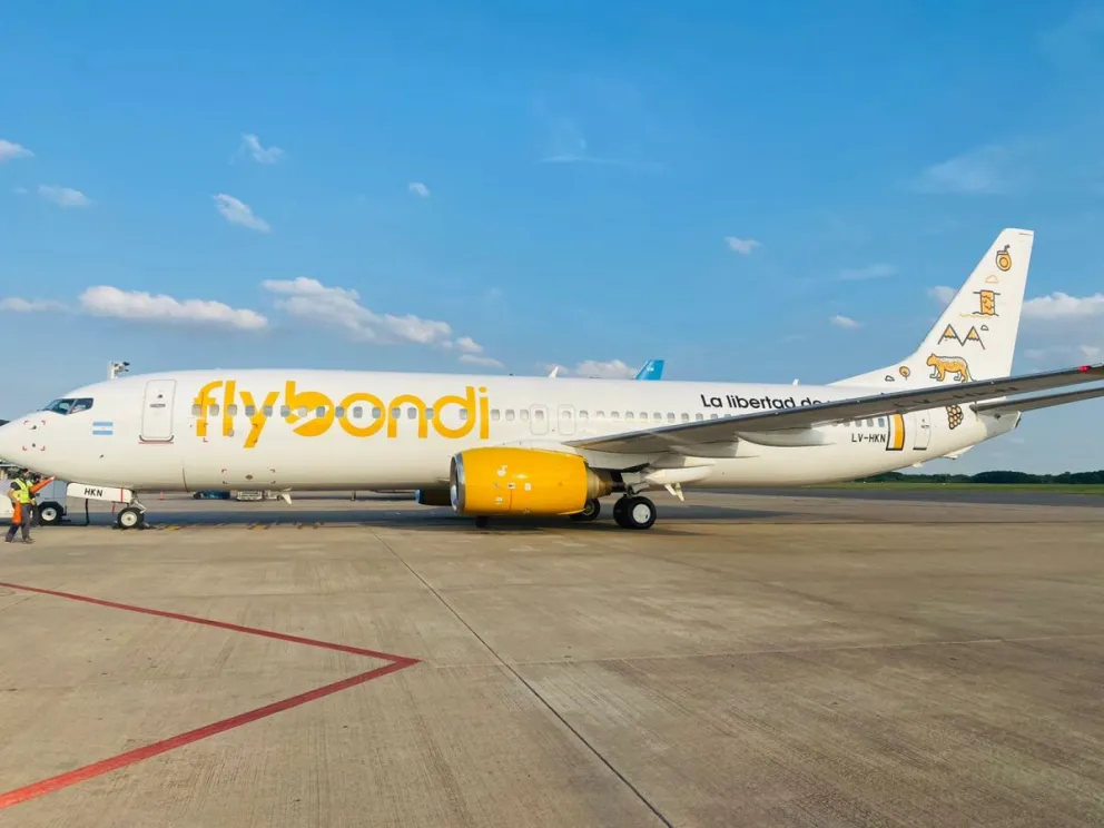 |VIDEO| Violento accidente en el aterrizaje de un avión de Flybondi en Mar del Plata 