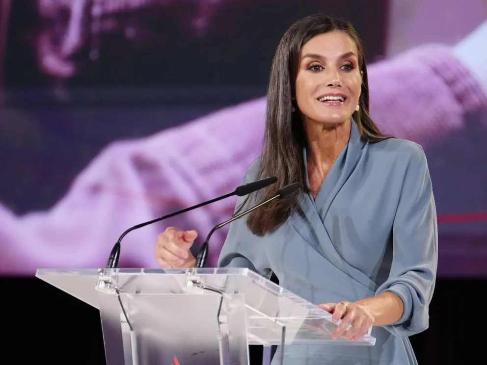 Divertida y espontánea: la reina Letizia deja atrás el protocolo de una particular e inesperada manera
