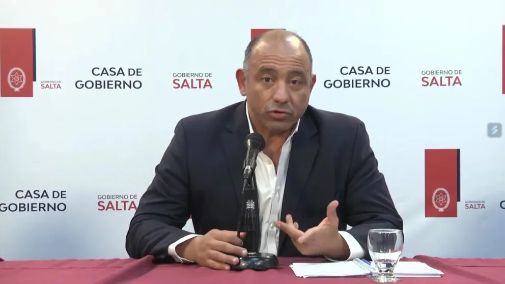Roberto Dib Ashur aseguró que cada vez son menos los docentes que se adhieren al paro