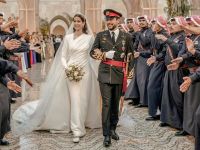 Los curiosos detalles en el retrato oficial de la boda de Hussein de Jordania: causaron gran impacto