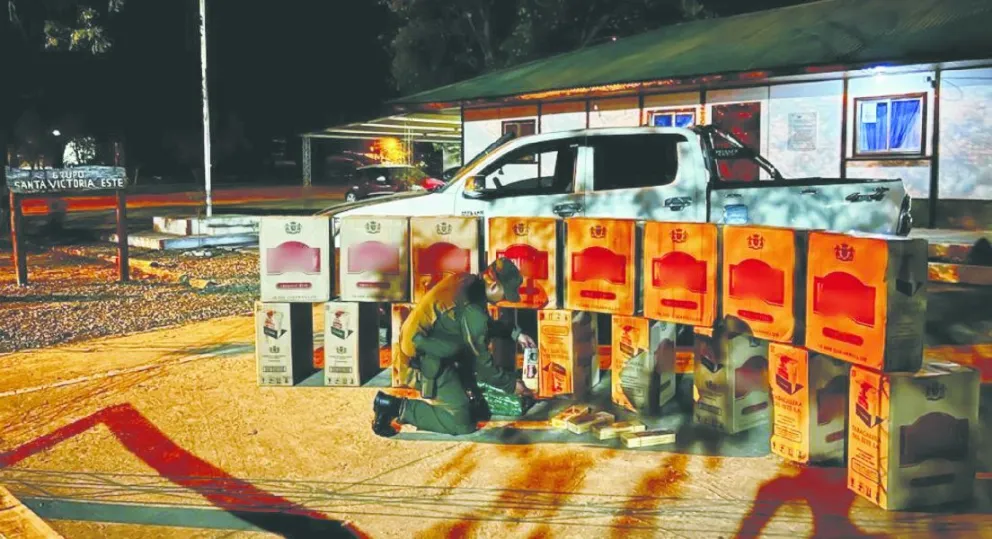 Gendarmes hallaron una gran cantidad de cigarrillos extranjeros ilegales 