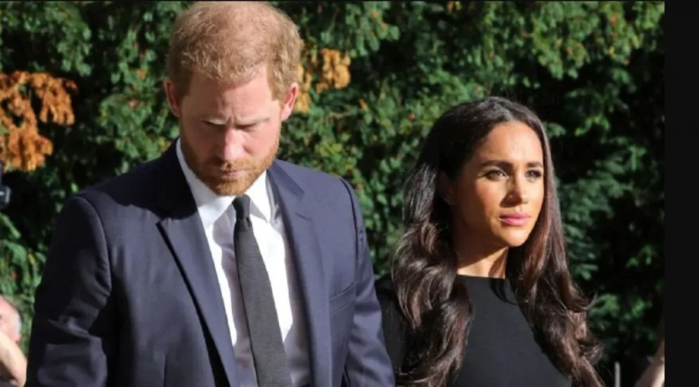 Ex editor de Vanity Fair destroza a Harry y a Meghan y propone que todo el libro Spare es falso