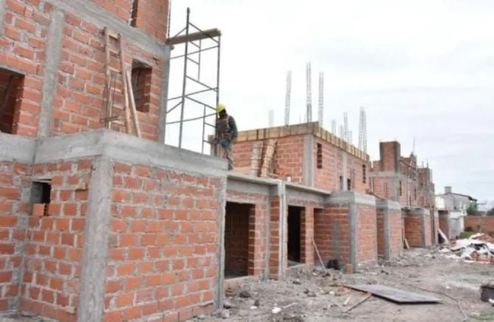 Continúan las obras del IPV: habrá 22 dúplex nuevos en el barrio Lomas de Medeiros