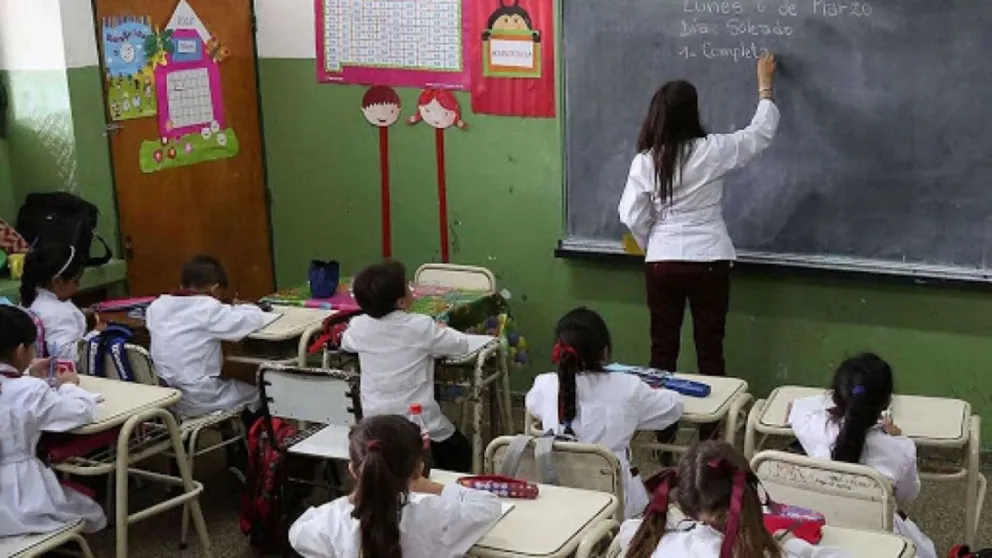 Tras levantarse el paro de colectivos, el turno tarde tendrá clases normalmente 