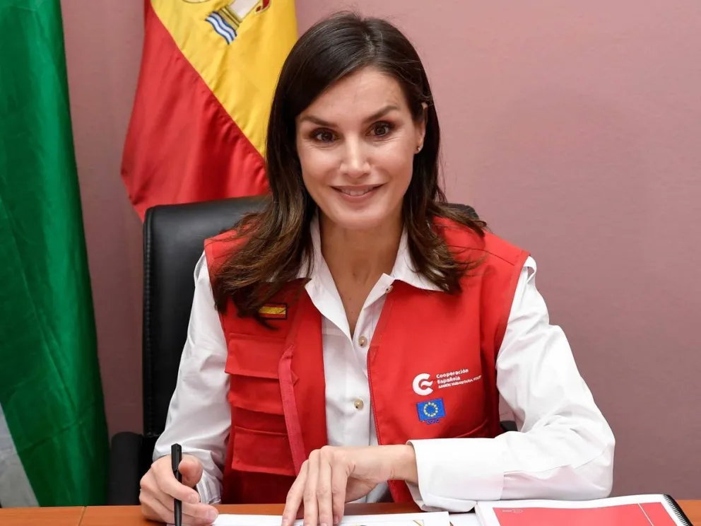 Salen a la luz las insólitas y curiosas conversaciones que tuvo la reina Letizia con Lydia Valentín