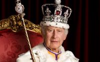 El rey Carlos III acostumbra llevar un arma blanca oculta en su ropa: esta es la increíble justificación