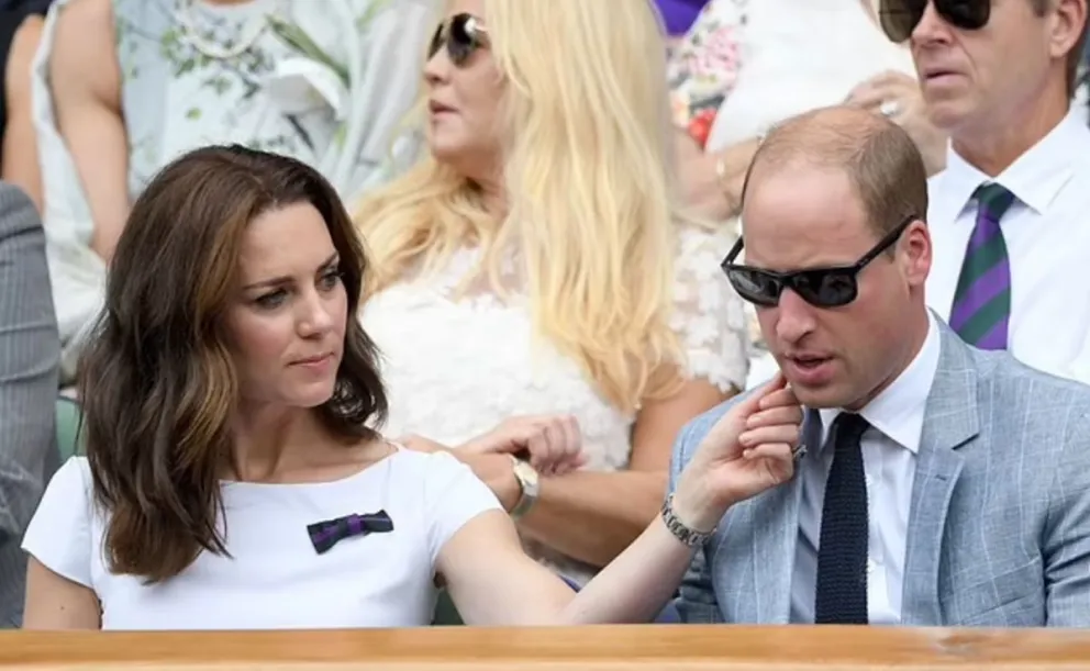 Las caricias en público de Kate Middleton al príncipe Guillermo son más comunes de lo que la gente piensa