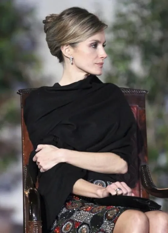 la reina letizia y su anillo