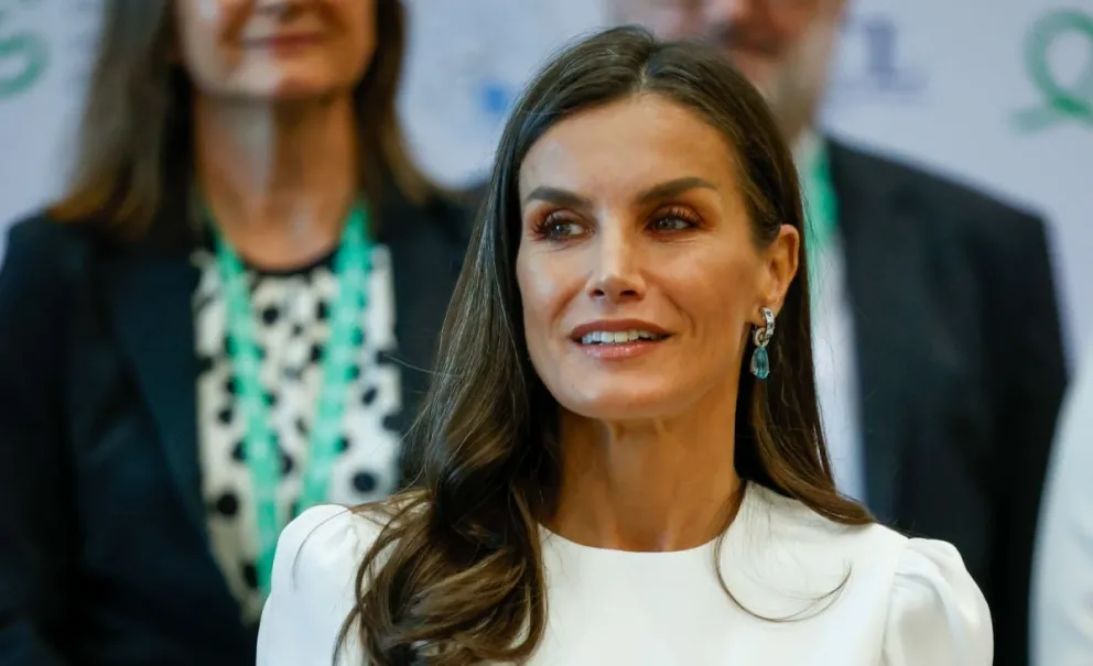 La prenda de la reina Letizia que es furor dentro de sus estilos: el infalible detalle dentro de su armario