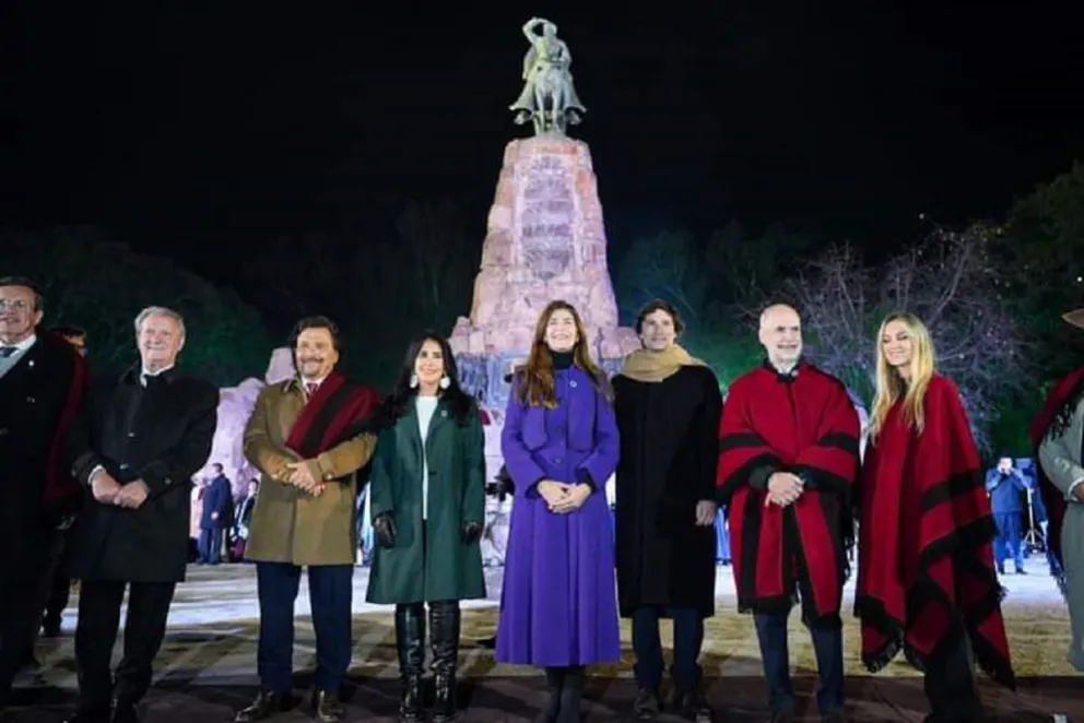 Con la visita de Horacio Rodríguez Larreta, Gustavo Sáenz encabezó la tradicional Guardia bajo las Estrellas     