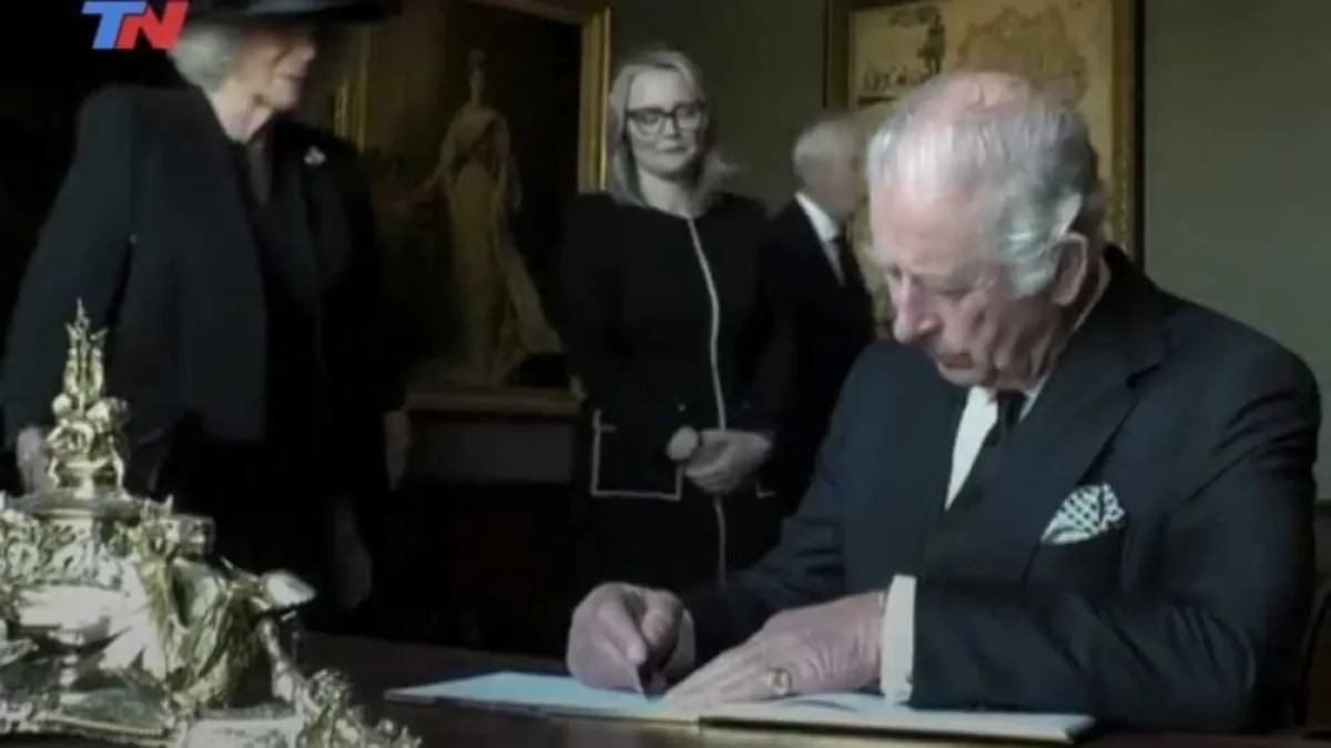 el rey carlos iii tiene exigentes ordenes